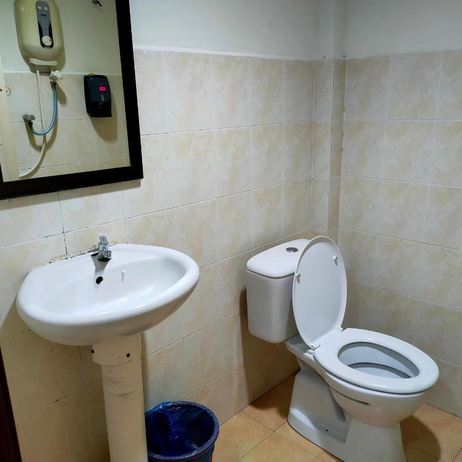 Best One Hotel Malacca Exterior photo