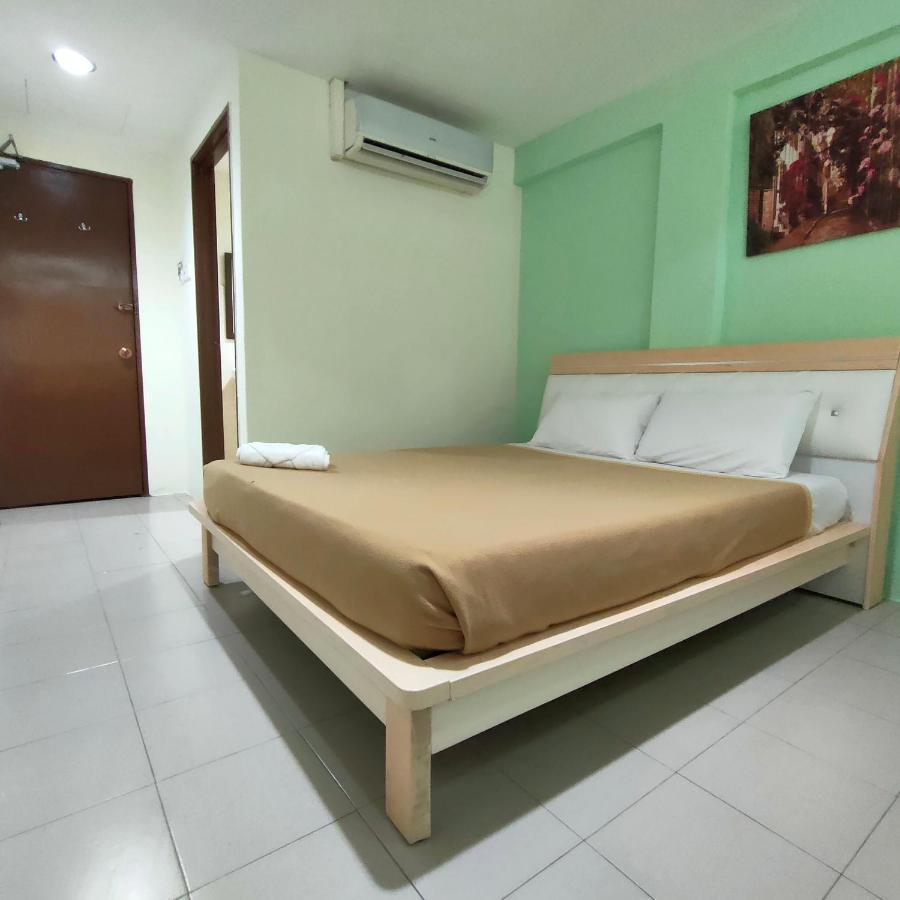 Best One Hotel Malacca Exterior photo