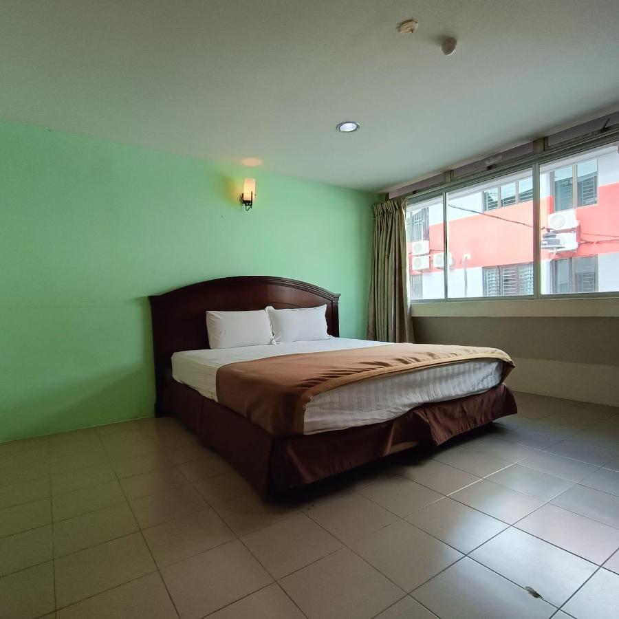 Best One Hotel Malacca Exterior photo